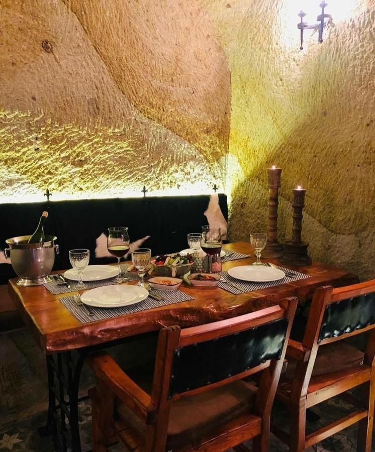 คาเนลา เคฟ โฮเต็ล Hotel Cavusin ภายนอก รูปภาพ