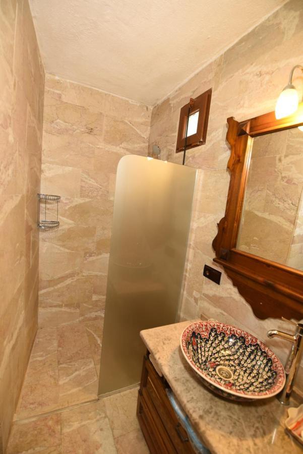 คาเนลา เคฟ โฮเต็ล Hotel Cavusin ภายนอก รูปภาพ