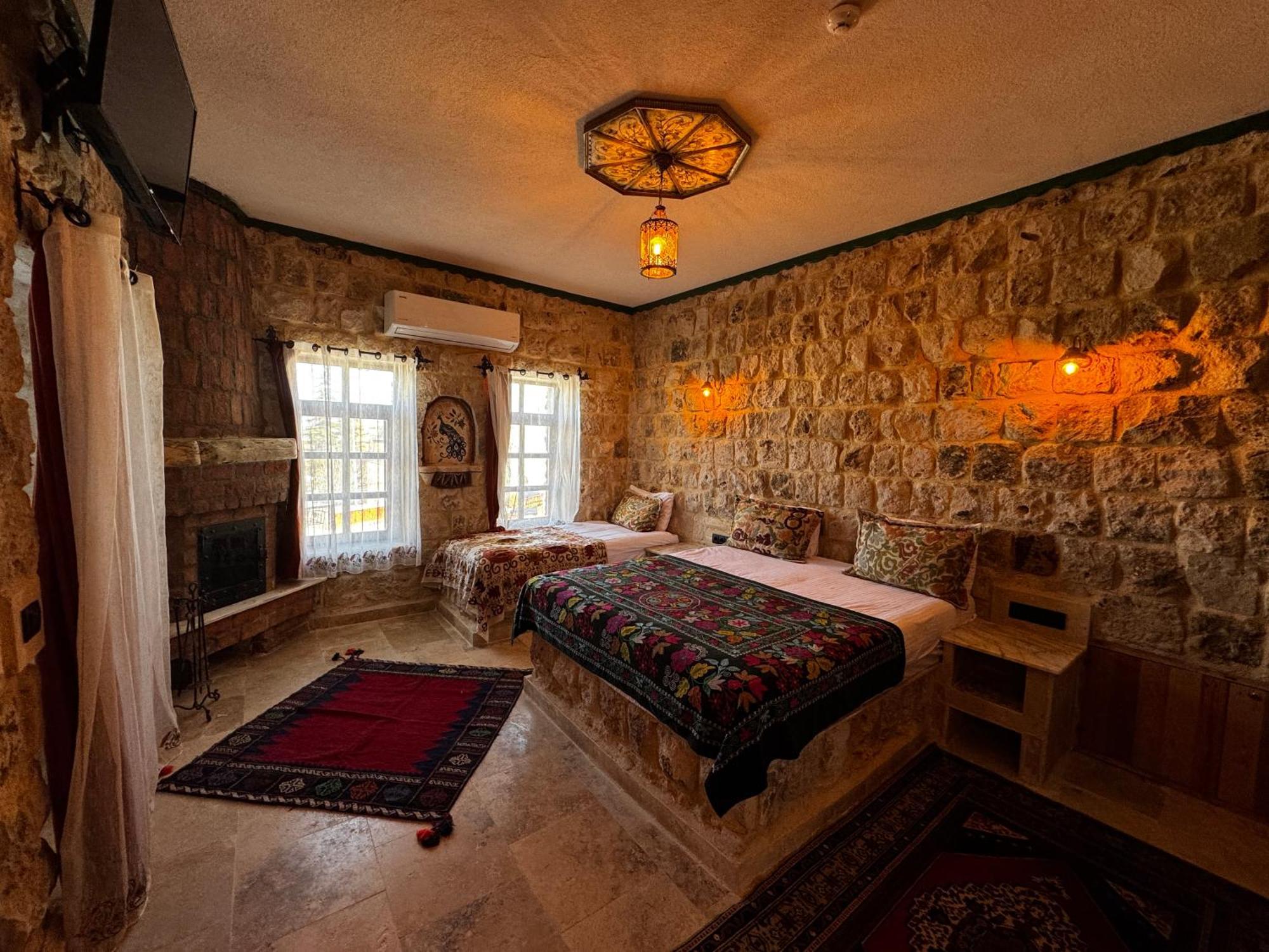 คาเนลา เคฟ โฮเต็ล Hotel Cavusin ภายนอก รูปภาพ