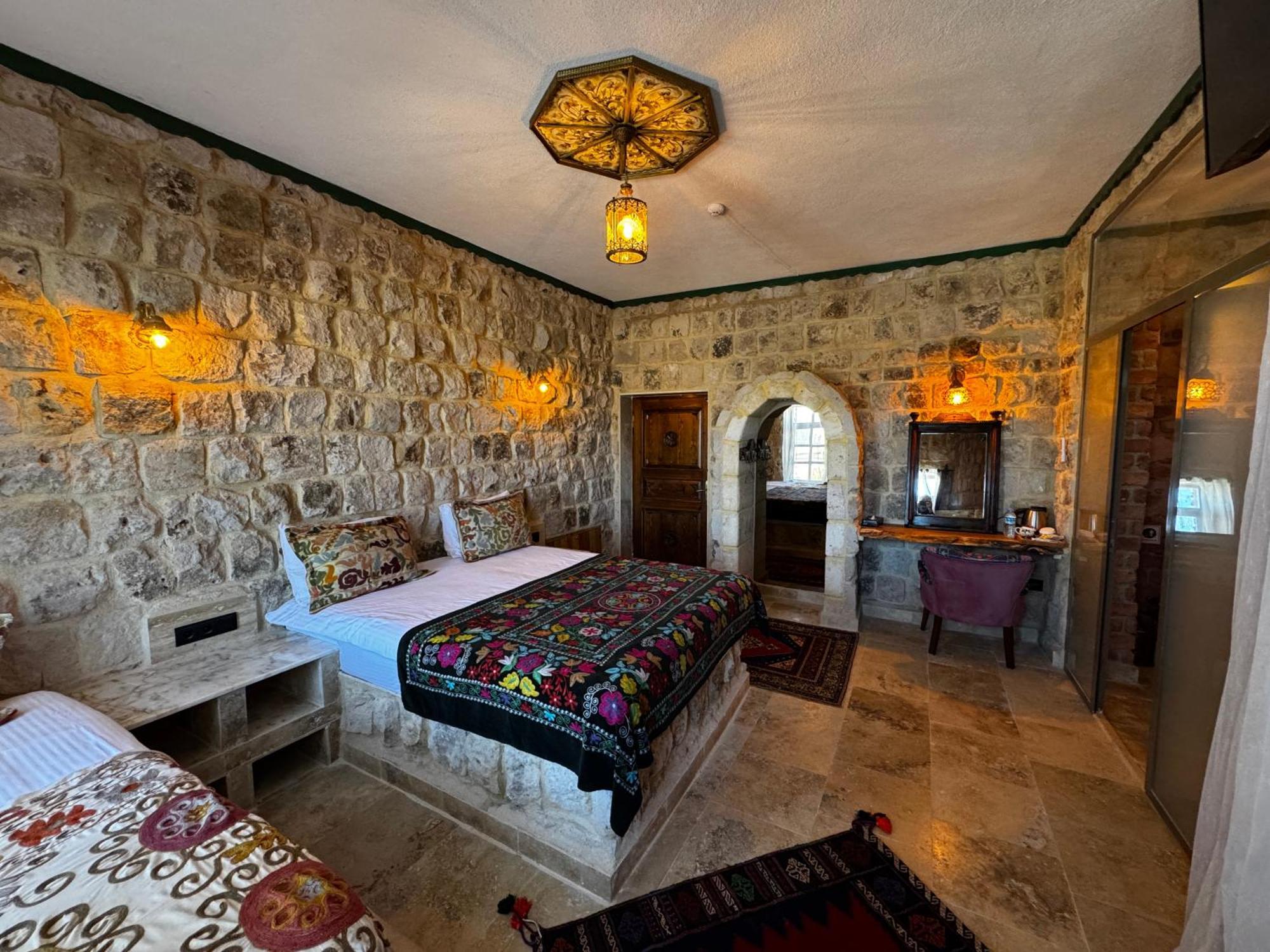 คาเนลา เคฟ โฮเต็ล Hotel Cavusin ภายนอก รูปภาพ